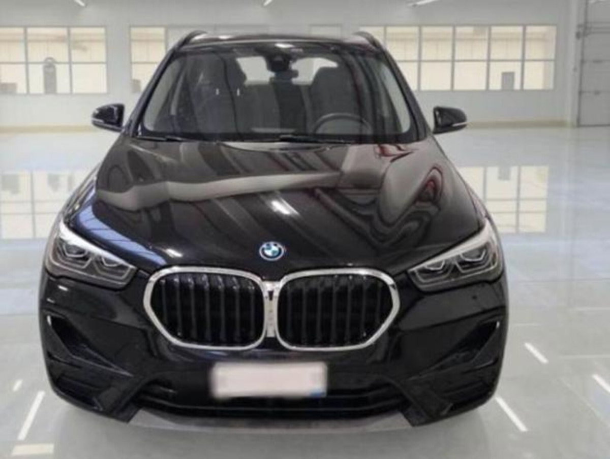 BMW X1 xDrive25e Business Advantage (2)