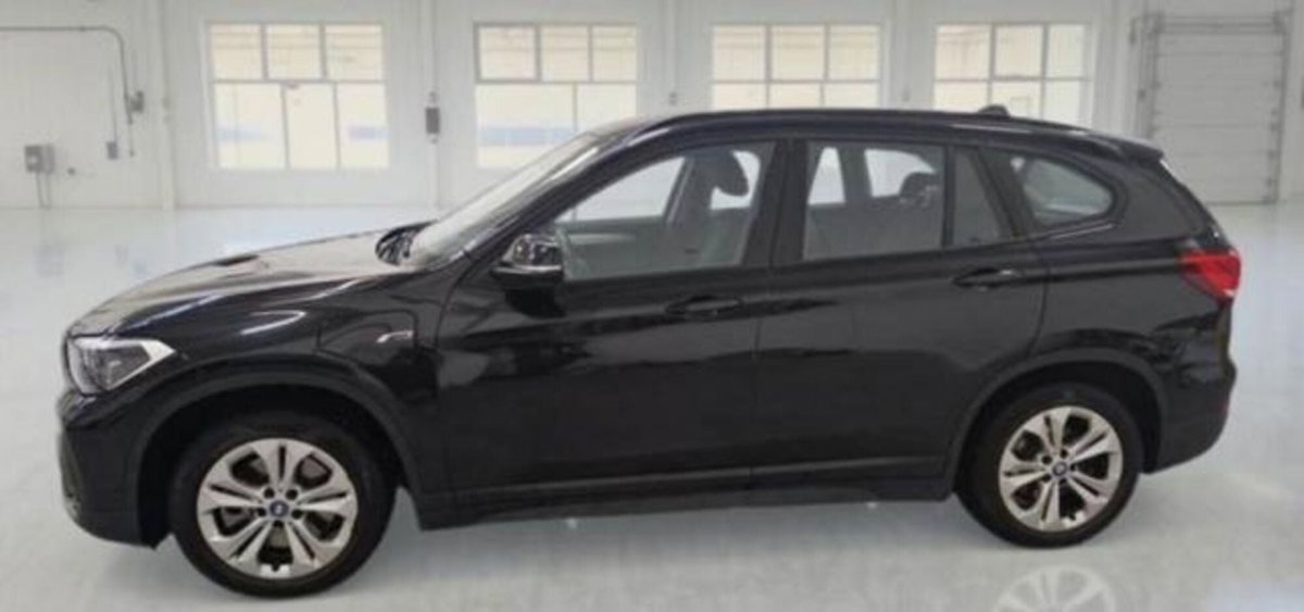 BMW X1 xDrive25e Business Advantage (4)