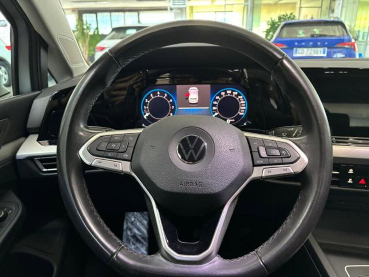 Volkswagen Golf Variant 1.0 eTSI EVO DSG Life (10)