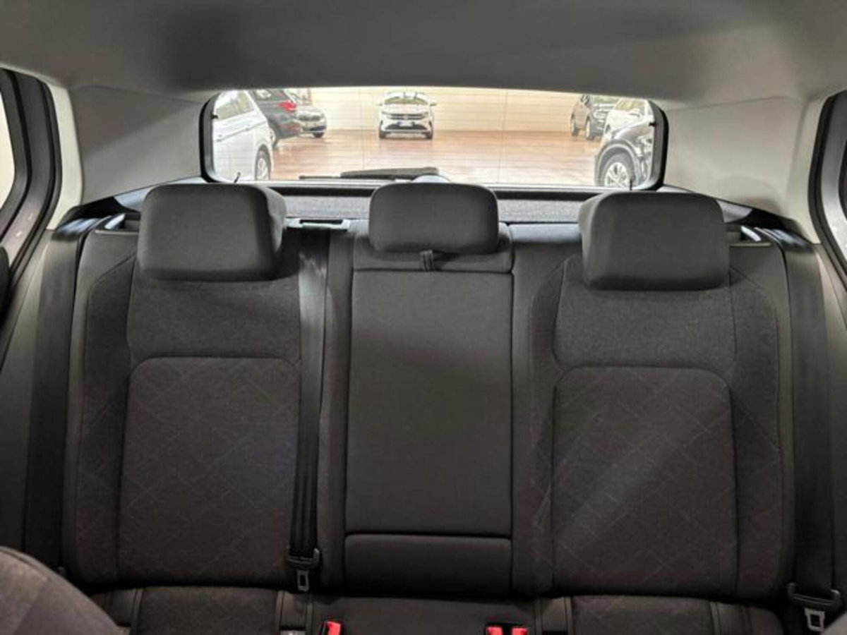 Volkswagen Golf Variant 1.0 eTSI EVO DSG Life (12)
