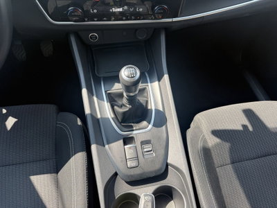 Nissan Qashqai 1.3 mhev Acenta 2wd 140cv (14)