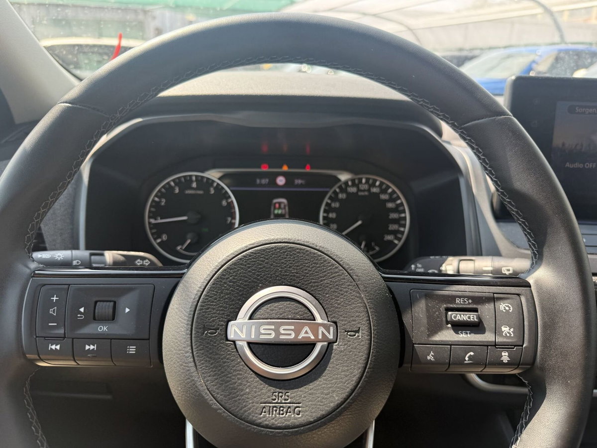 Nissan Qashqai 1.3 mhev Acenta 2wd 140cv (17)