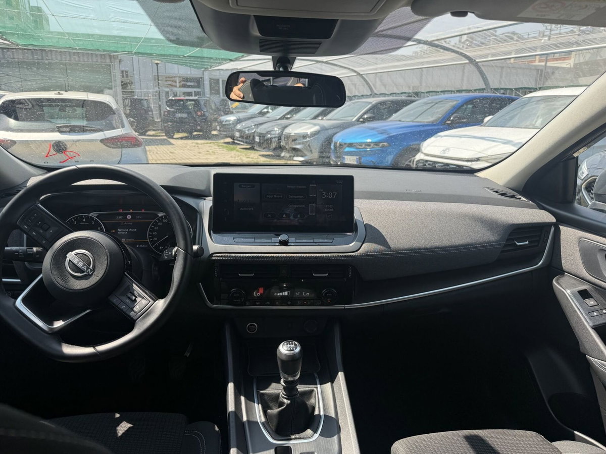 Nissan Qashqai 1.3 mhev Acenta 2wd 140cv (9)