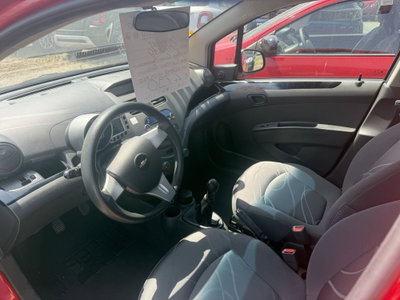 Chevrolet Spark 1.0 (7)