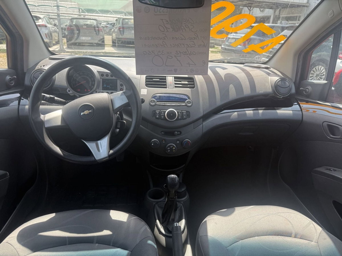 Chevrolet Spark 1.0 (8)