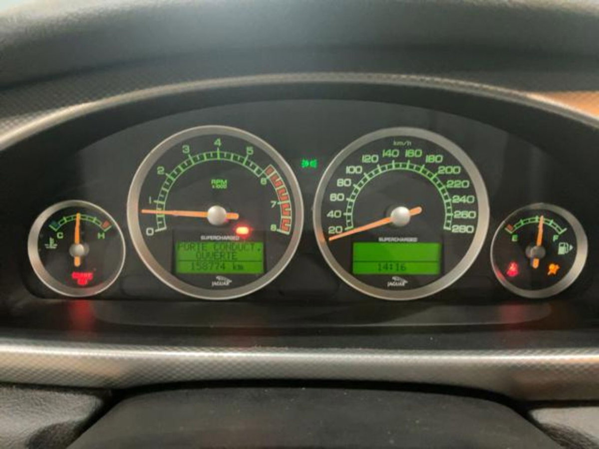 Jaguar S-Type 4.2 V8 R Super Charged (6)