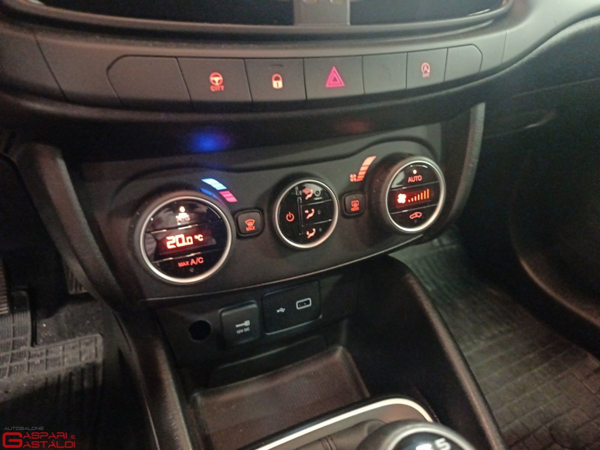 Fiat Tipo Tipo 1.4 T-Jet 120CV 5 porte Mirror (15)