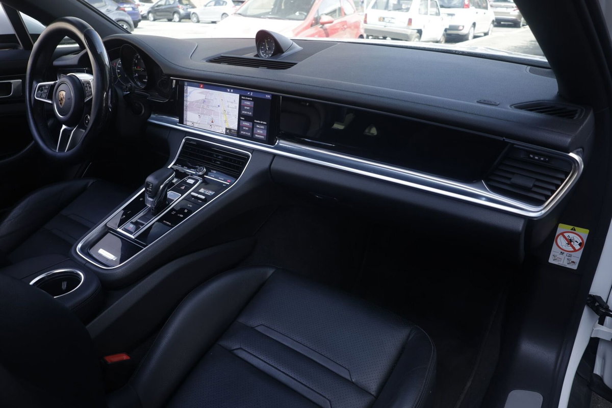 Porsche Panamera Sport Turismo 2.9 4 E-Hybrid Sport Turismo 10 years Edition (10)