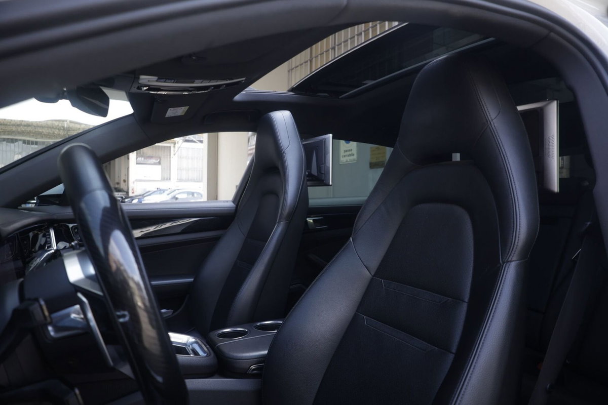 Porsche Panamera Sport Turismo 2.9 4 E-Hybrid Sport Turismo 10 years Edition (17)
