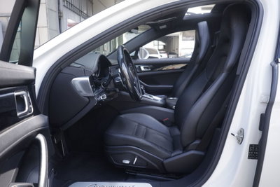 Porsche Panamera Sport Turismo 2.9 4 E-Hybrid Sport Turismo 10 years Edition (18)