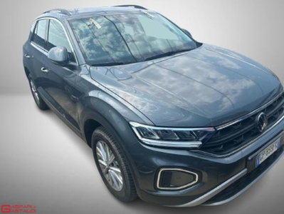 Volkswagen T-Roc 1.5 tsi Life dsg (3)