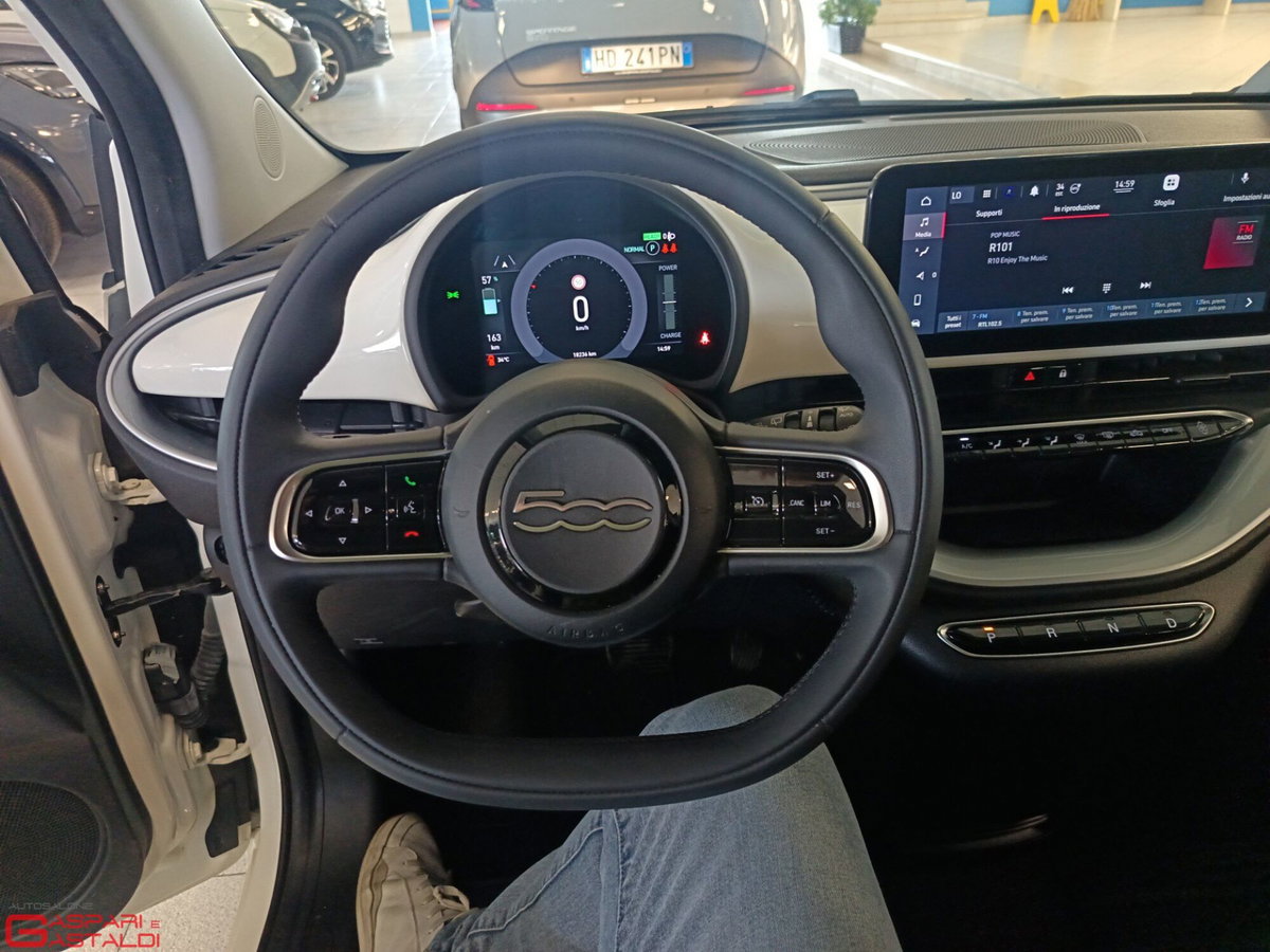 Fiat 500 Cabrio Icon Cabrio 42 kWh (10)