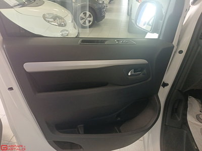 Peugeot Traveller BlueHDi 120 S&S EAT8 Standard Business (12)