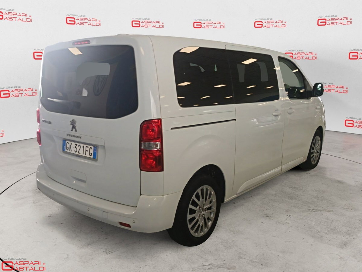 Peugeot Traveller BlueHDi 120 S&S EAT8 Standard Business (3)