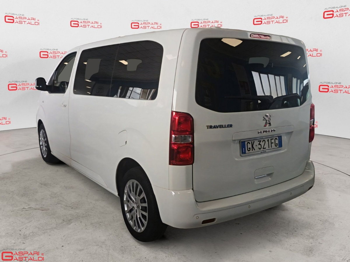 Peugeot Traveller BlueHDi 120 S&S EAT8 Standard Business (4)