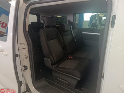Peugeot Traveller BlueHDi 120 S&S EAT8 Standard Business (6)