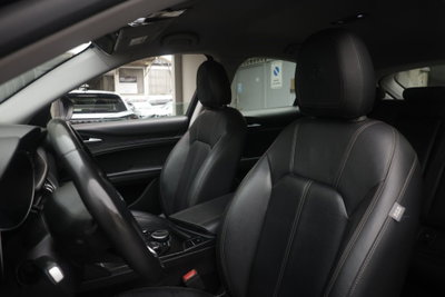 Alfa Romeo Stelvio Stelvio 2.2 Turbodiesel 210 CV AT8 Q4 Business (17)