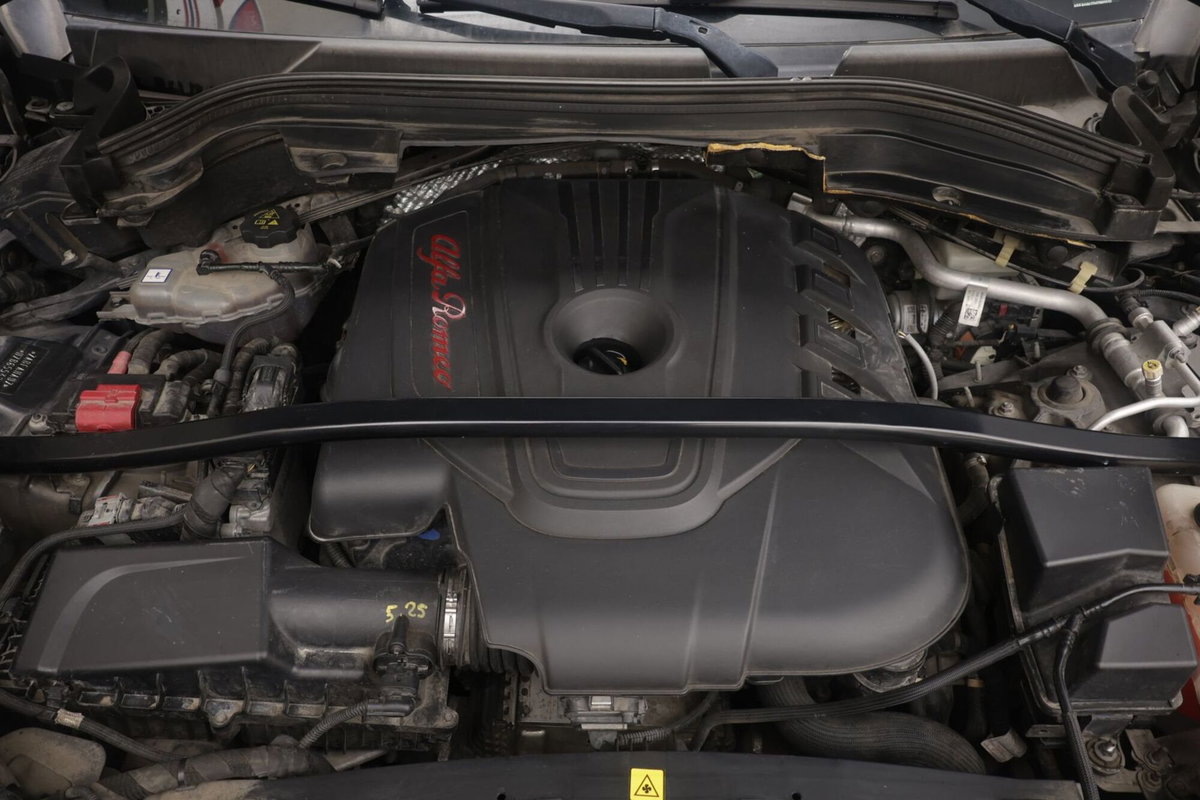 Alfa Romeo Stelvio Stelvio 2.2 Turbodiesel 210 CV AT8 Q4 Business (20)
