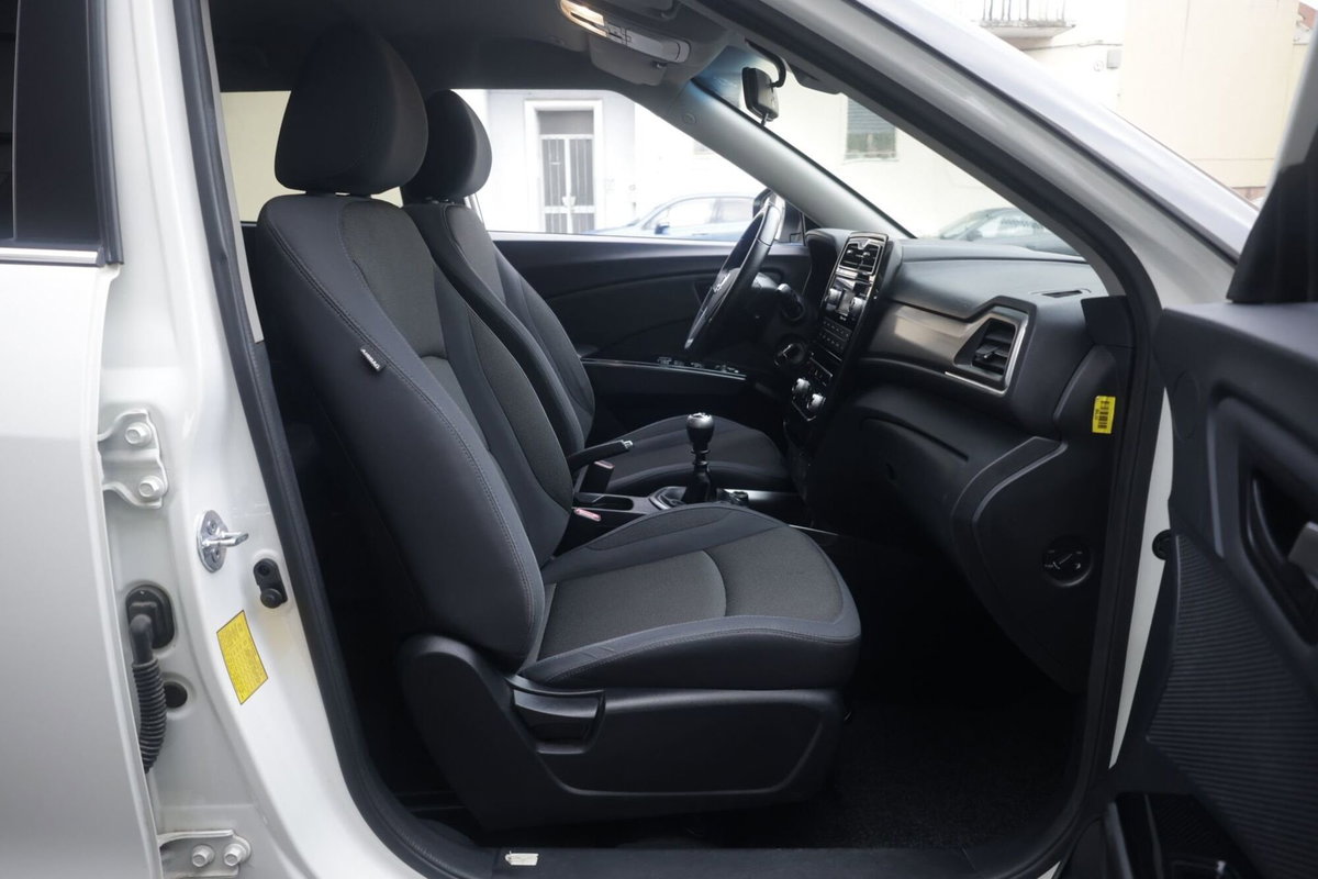 Ssangyong Tivoli 1.6 diesel 2WD (12)