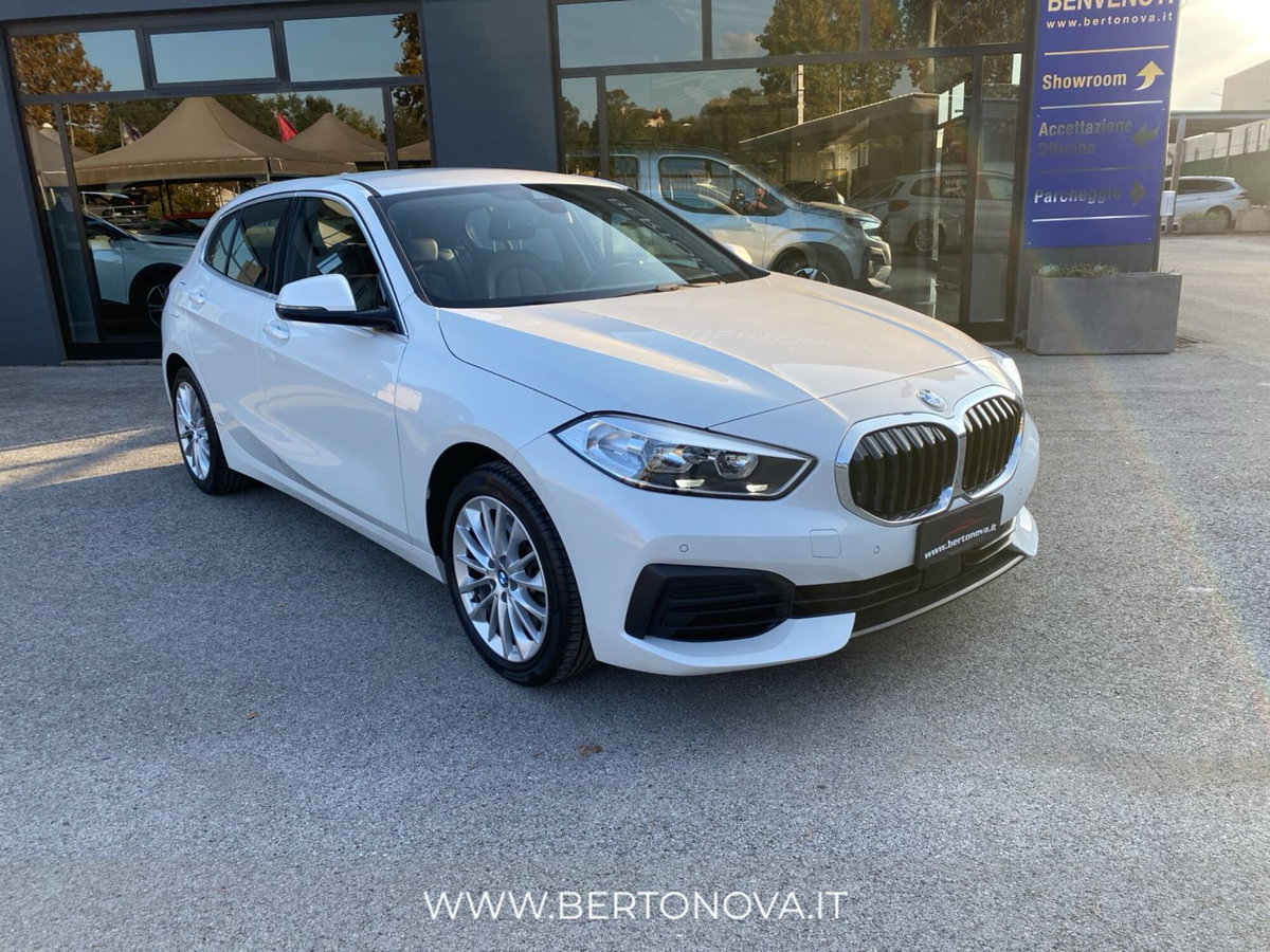 BMW Serie 1 5p. 120d xDrive 5p. Advantage (3)