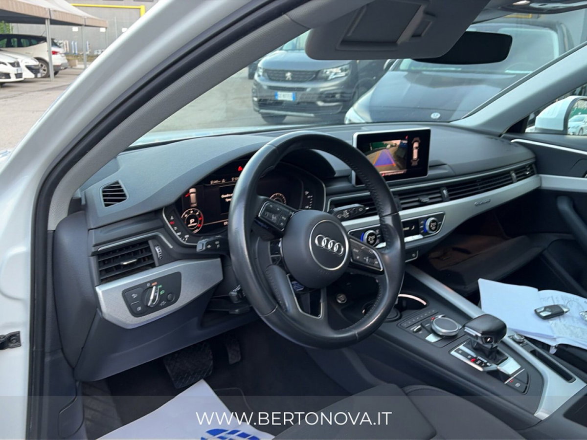 Audi A4 Avant 40 TDI quattro S tronic Business Sport (14)