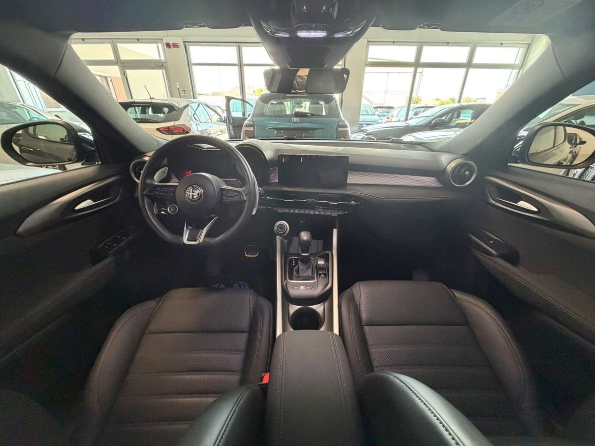 Alfa Romeo Tonale 1.6 Veloce 130cv tct6 (8)