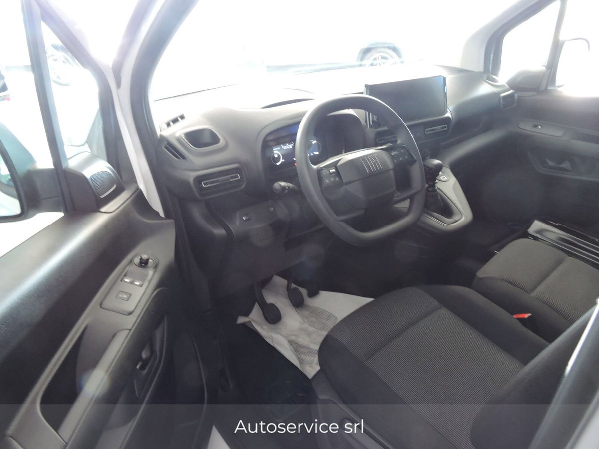 Fiat Doblò Furgone van d.cab XL 1.5 diesel 130cv auto (6)