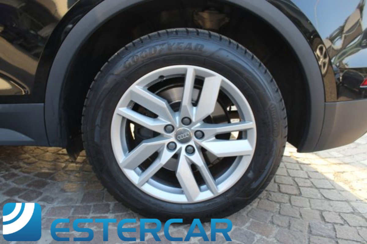 Audi Q5 2.0 TDI 190 CV quattro S tronic Business Design (17)