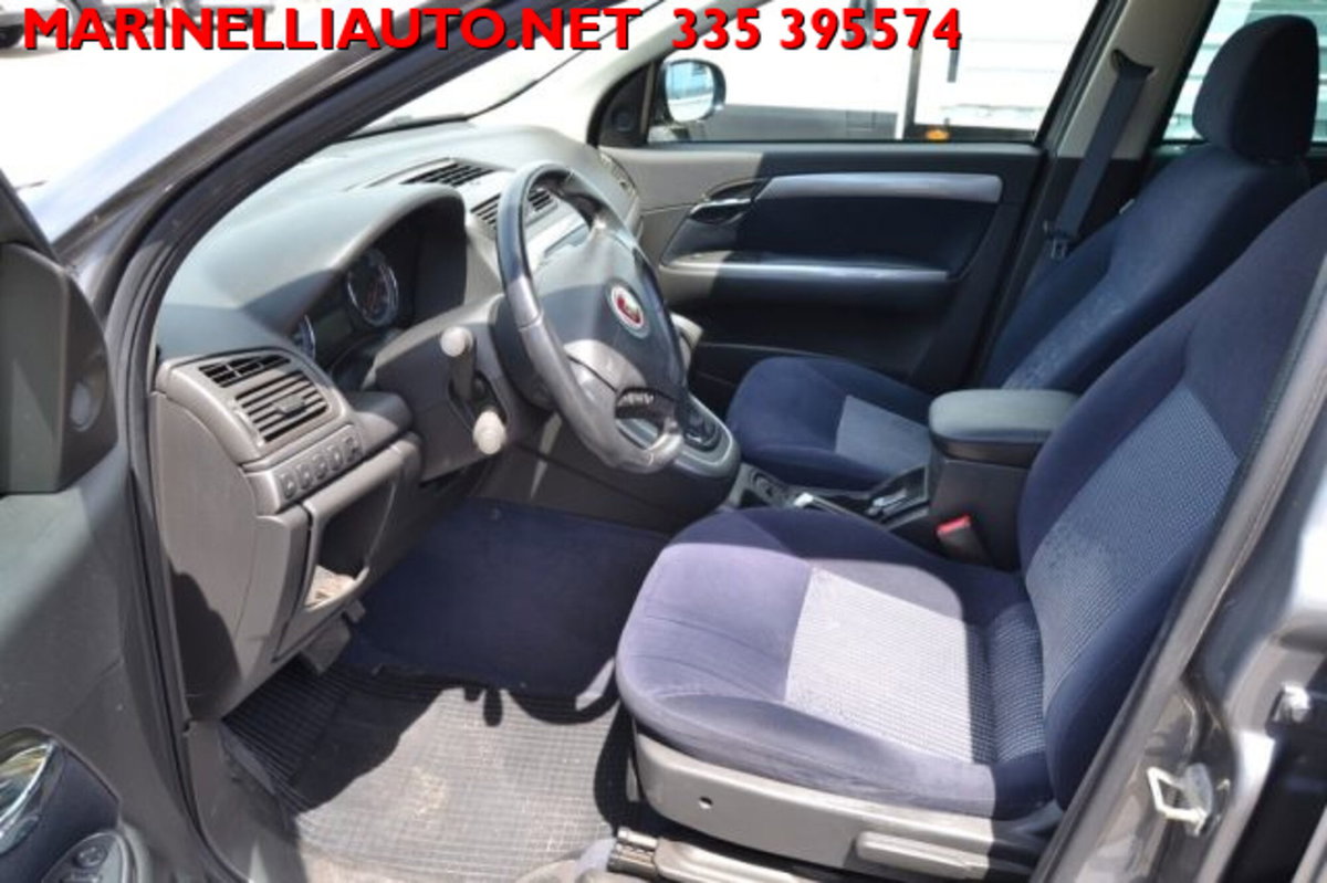Fiat Croma 1.9 Multijet 16V Emotion (12)
