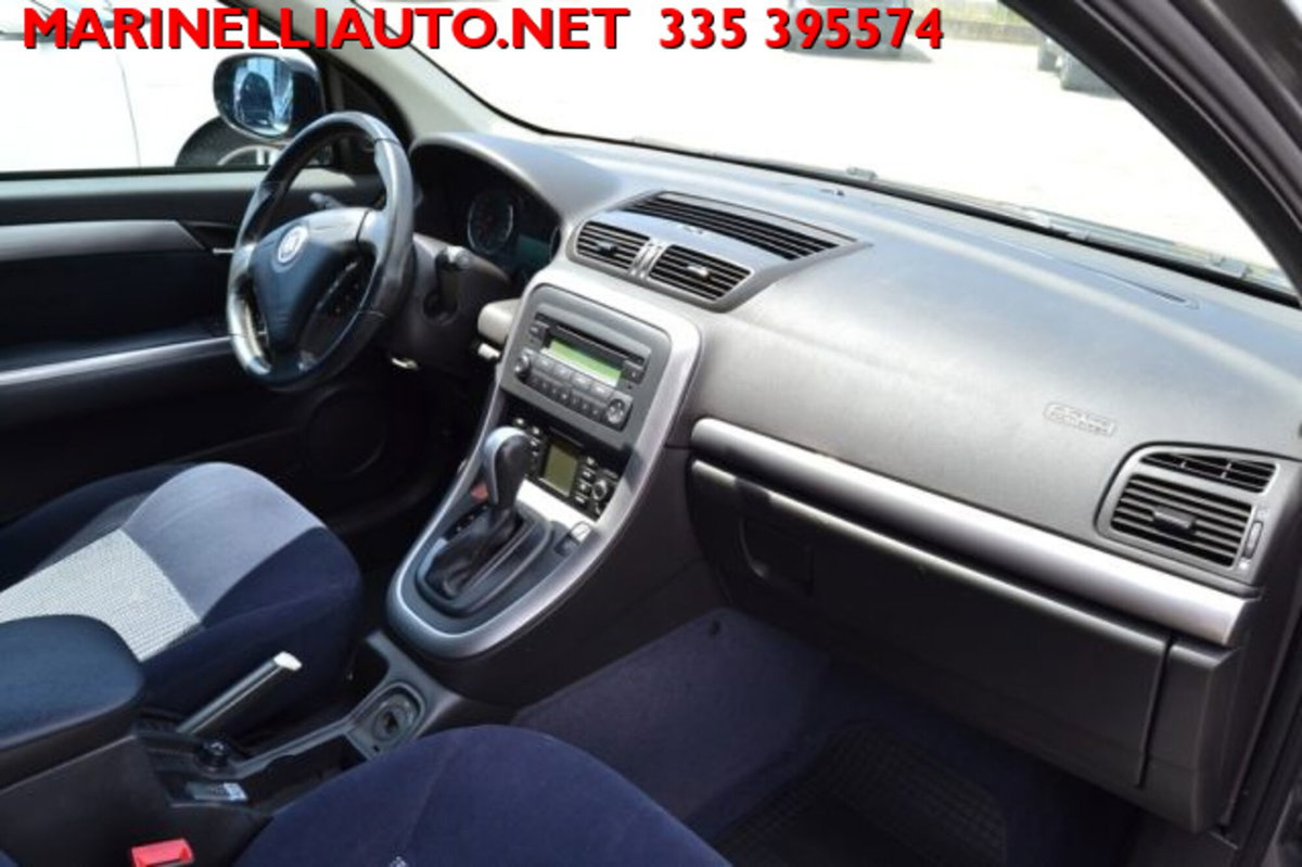 Fiat Croma 1.9 Multijet 16V Emotion (18)