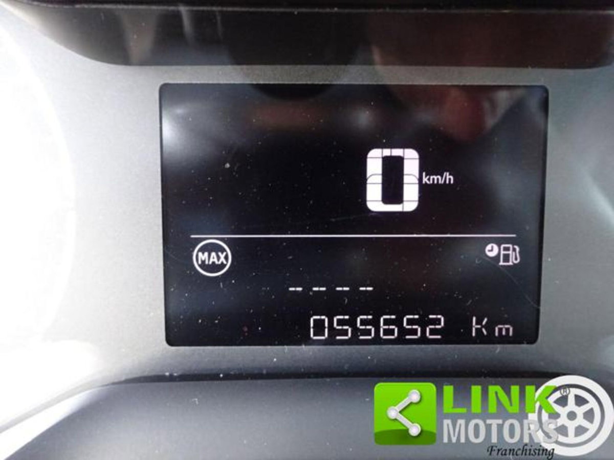 Opel Crossland 1.2 12V Start&Stop Elegance (9)