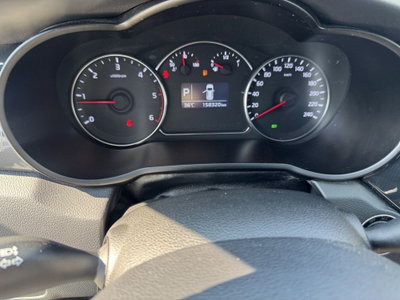 Kia Carens 1.7 CRDi 136 CV Auto Class (11)