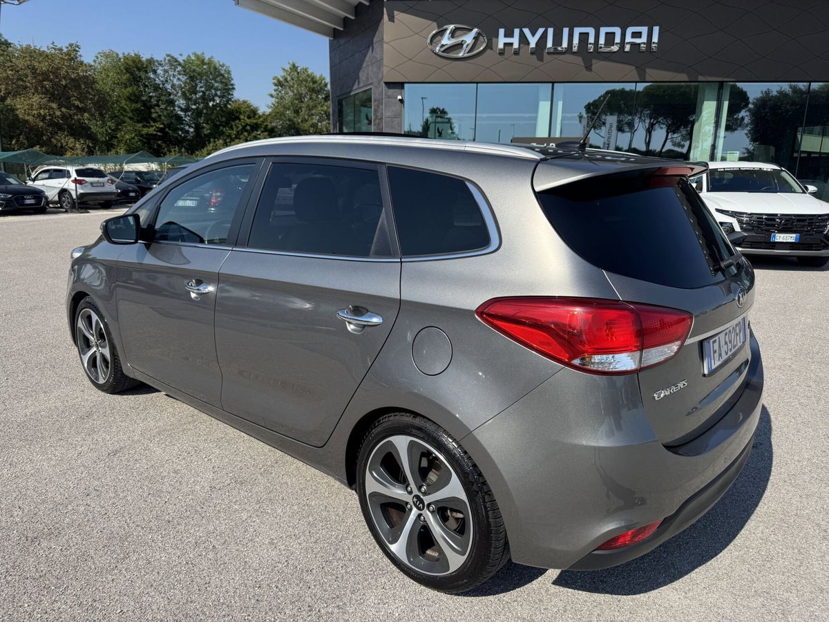 Kia Carens 1.7 CRDi 136 CV Auto Class (3)