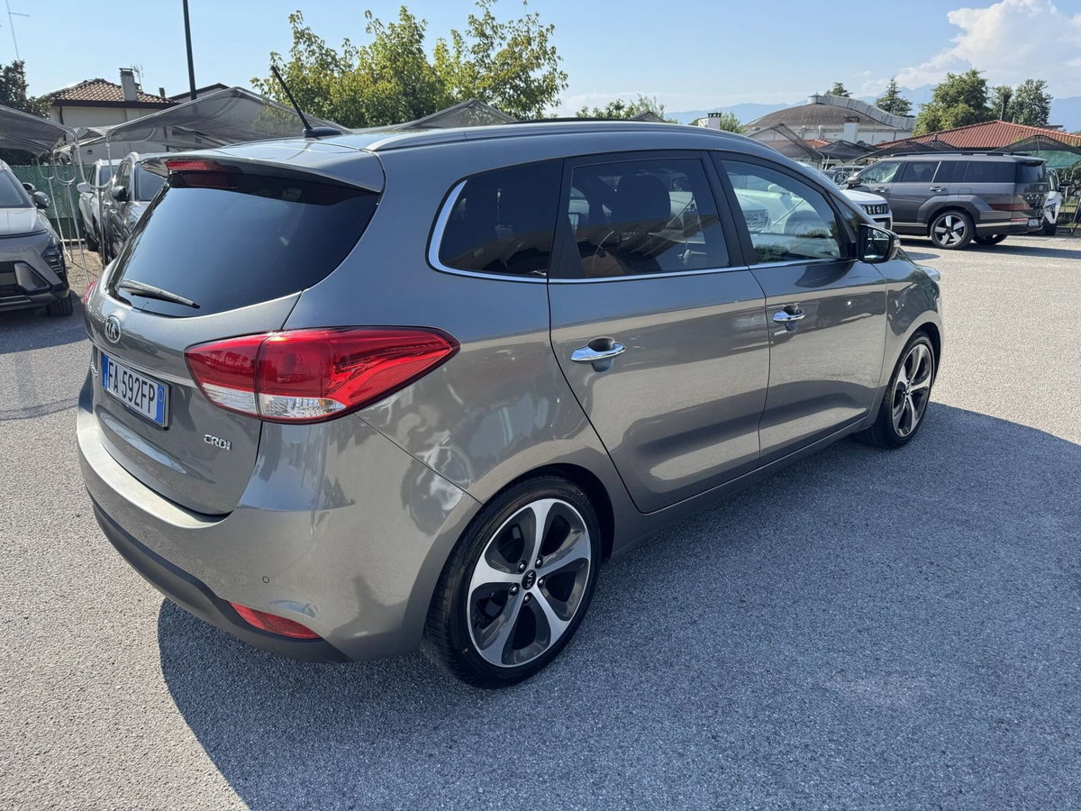 Kia Carens 1.7 CRDi 136 CV Auto Class (5)
