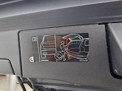 Volvo XC60 B4 (d) AWD Geartronic Inscription (17)