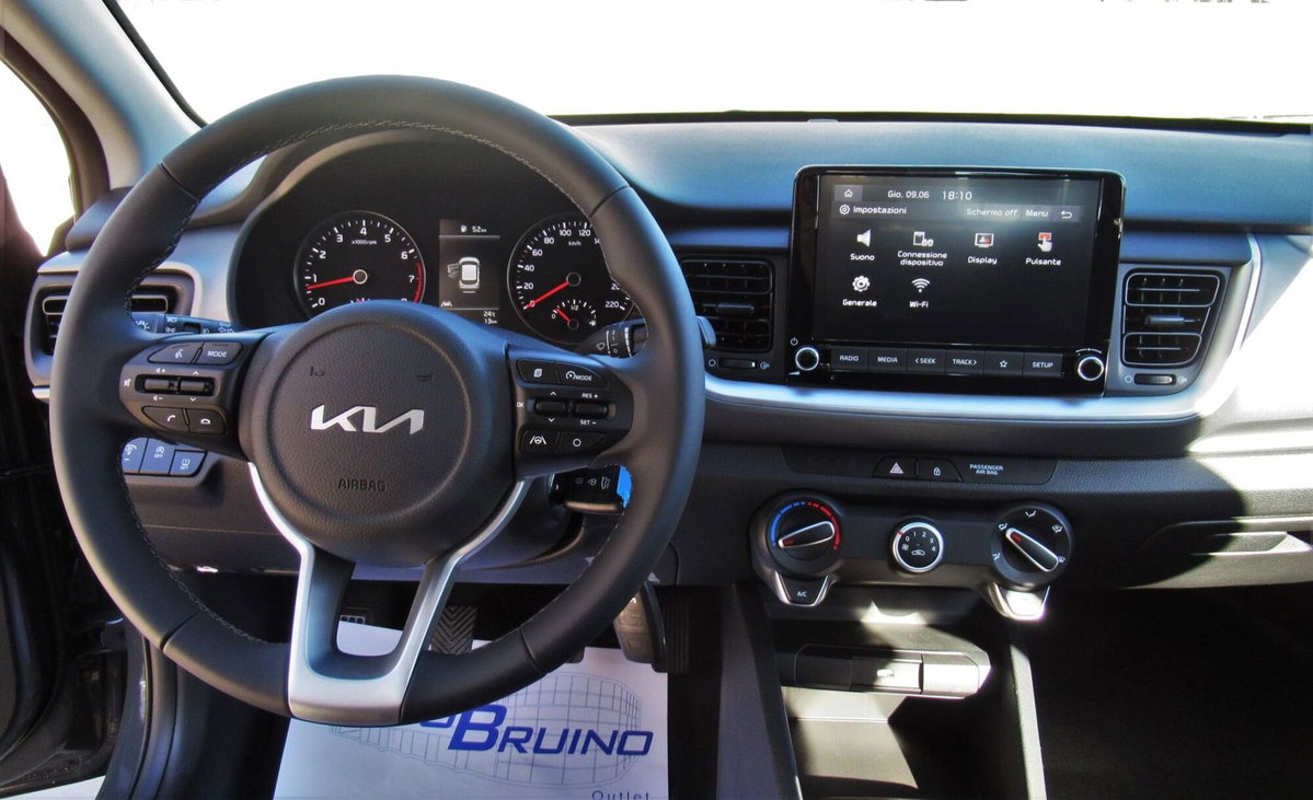 Kia Stonic 1.2 DPI Style (13)