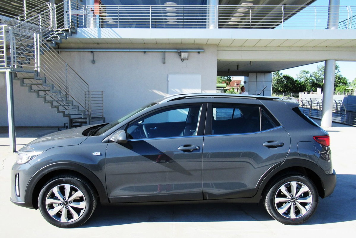 Kia Stonic 1.2 DPI Style (3)