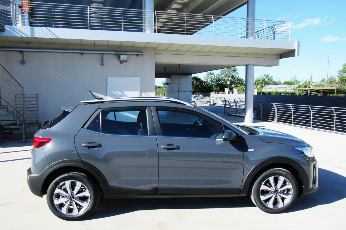 Kia Stonic 1.2 DPI Style (6)