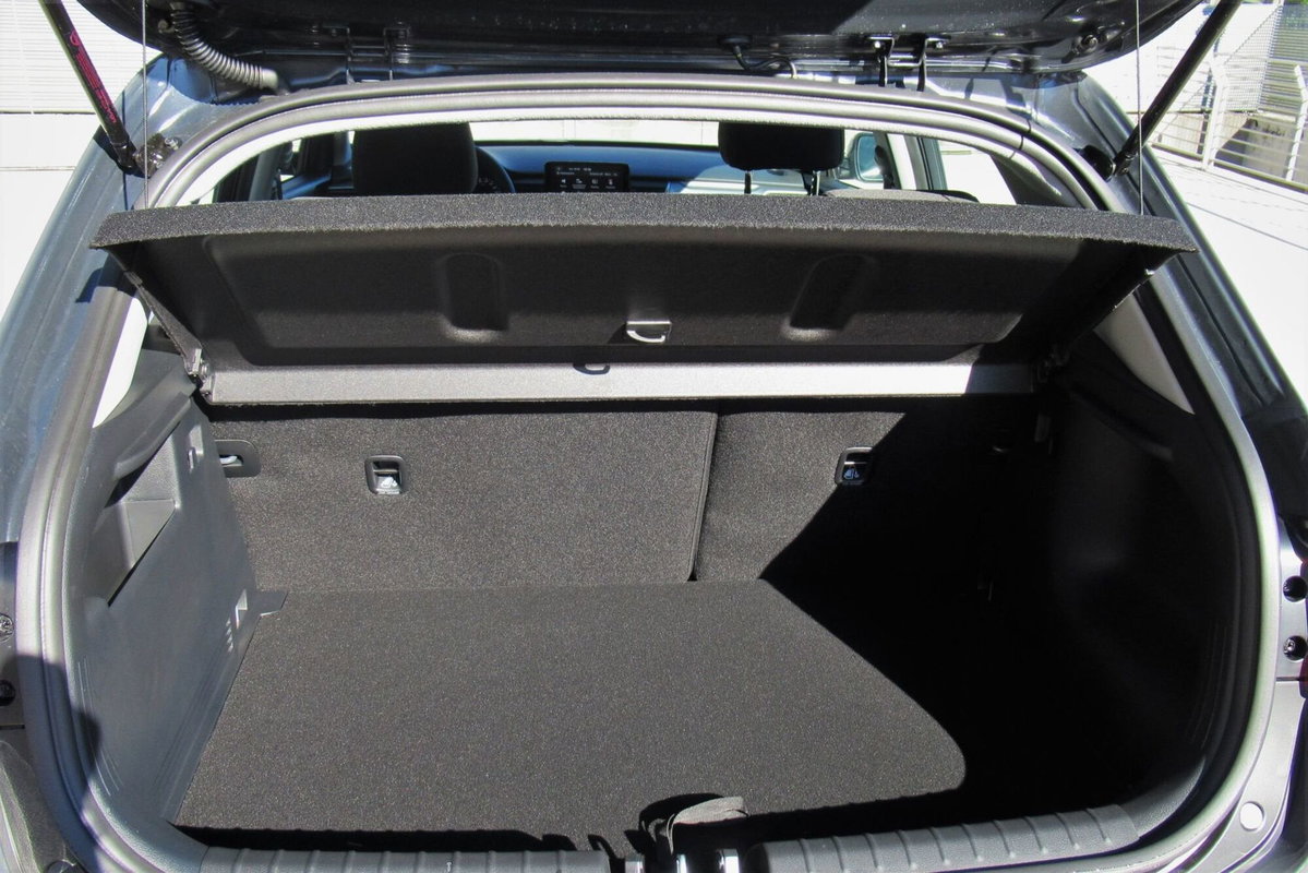 Kia Stonic 1.2 DPI Style (8)