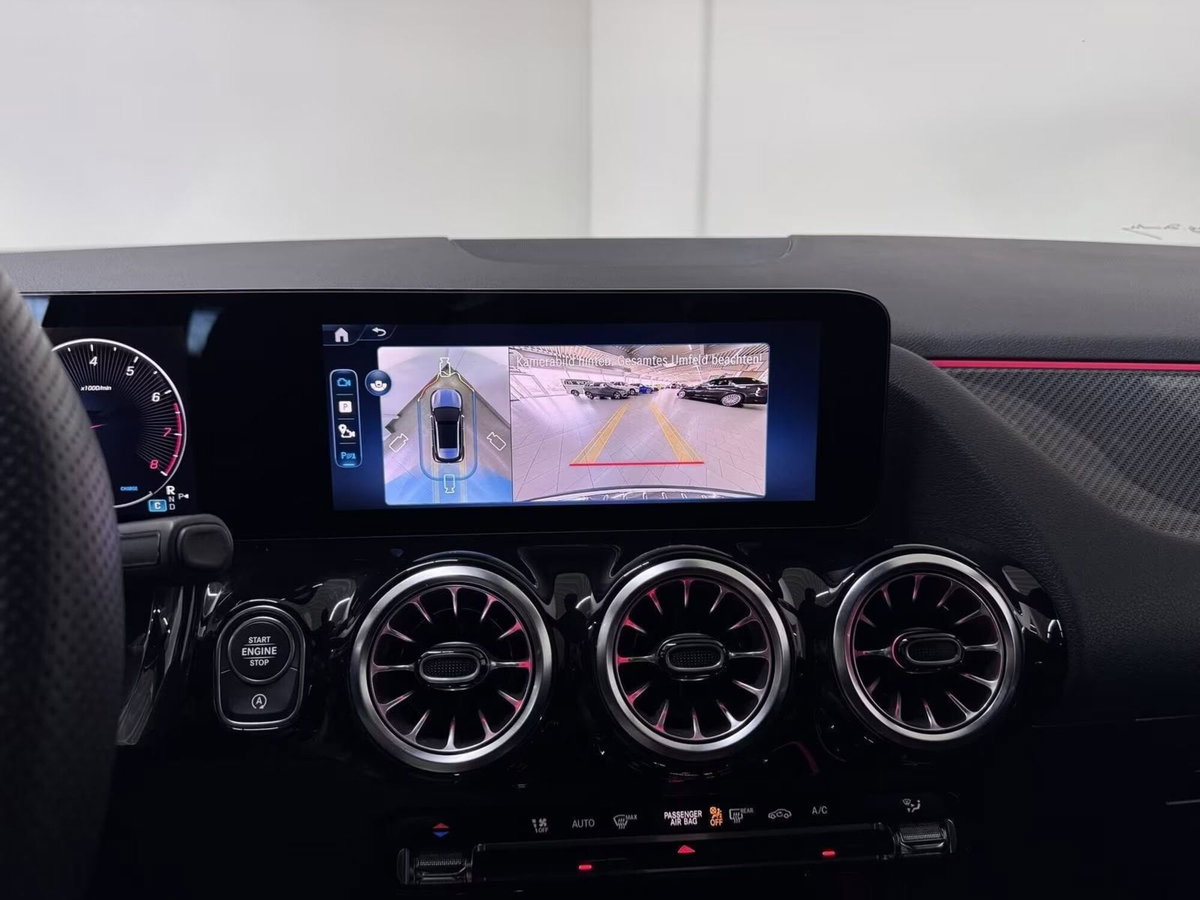 Mercedes-Benz GLA SUV 180 AMG Line Premium auto (15)