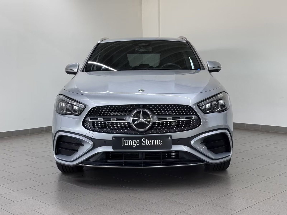 Mercedes-Benz GLA SUV 180 AMG Line Premium auto (2)