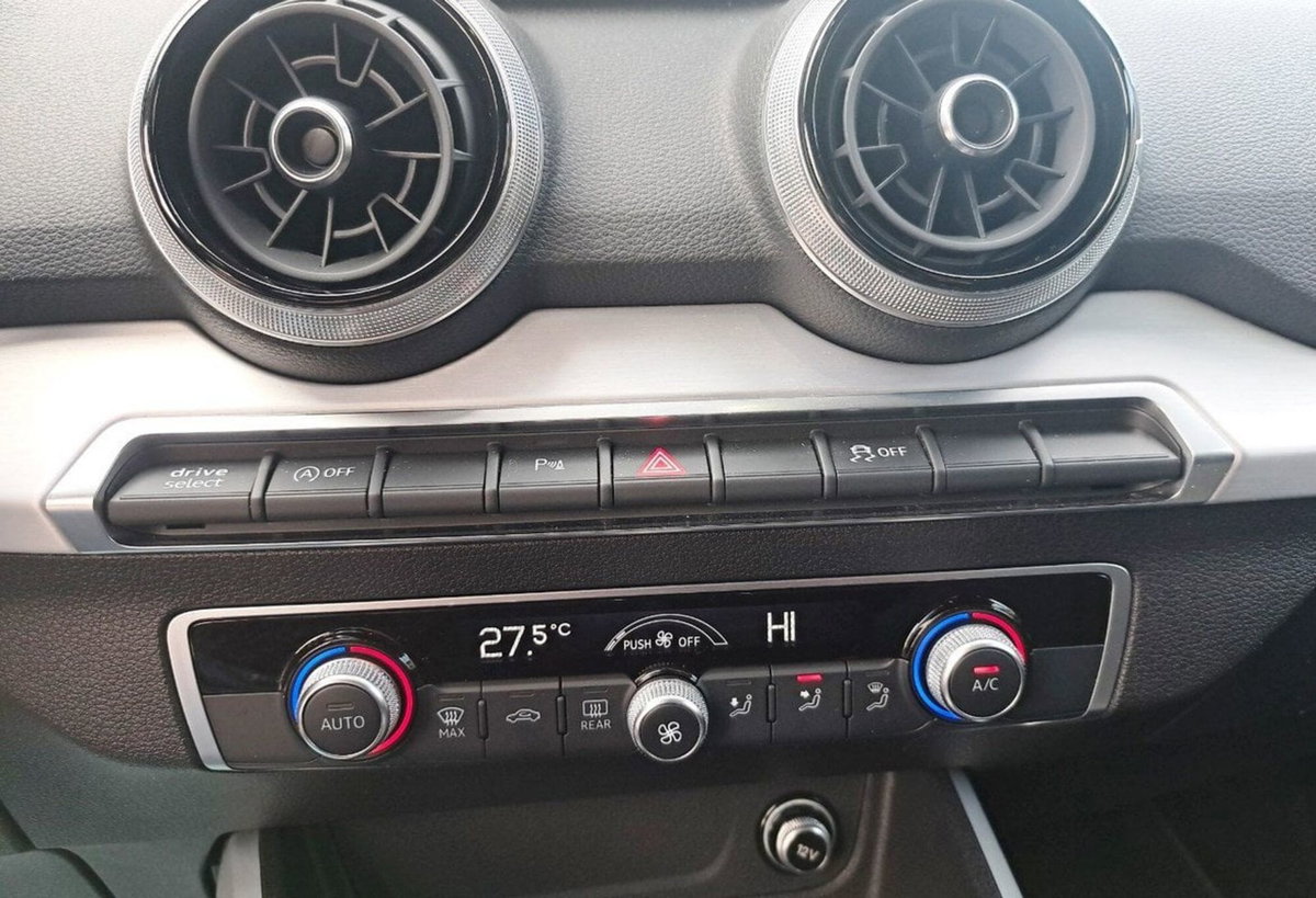 Audi Q2 Q2 35 TDI quattro S tronic S line Edition (17)
