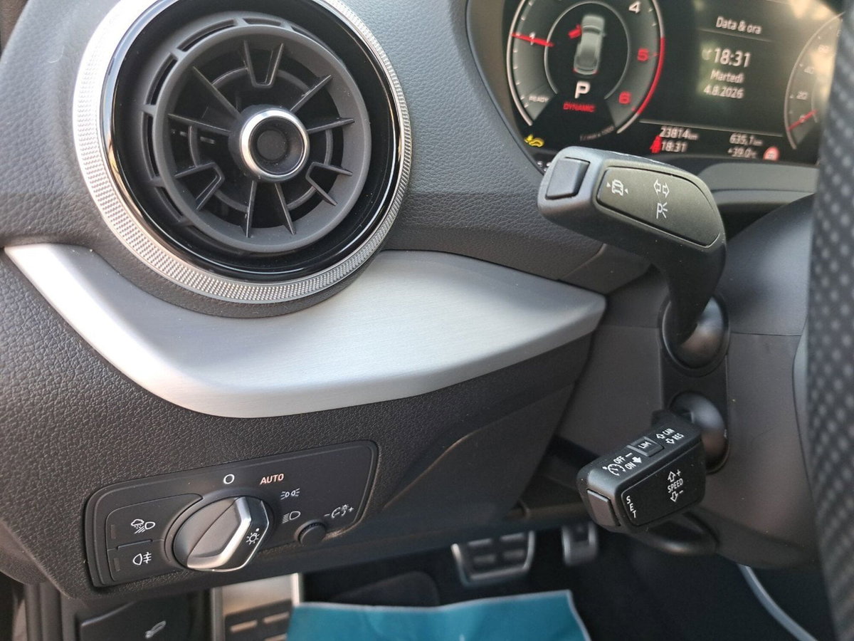 Audi Q2 Q2 35 TDI quattro S tronic S line Edition (19)