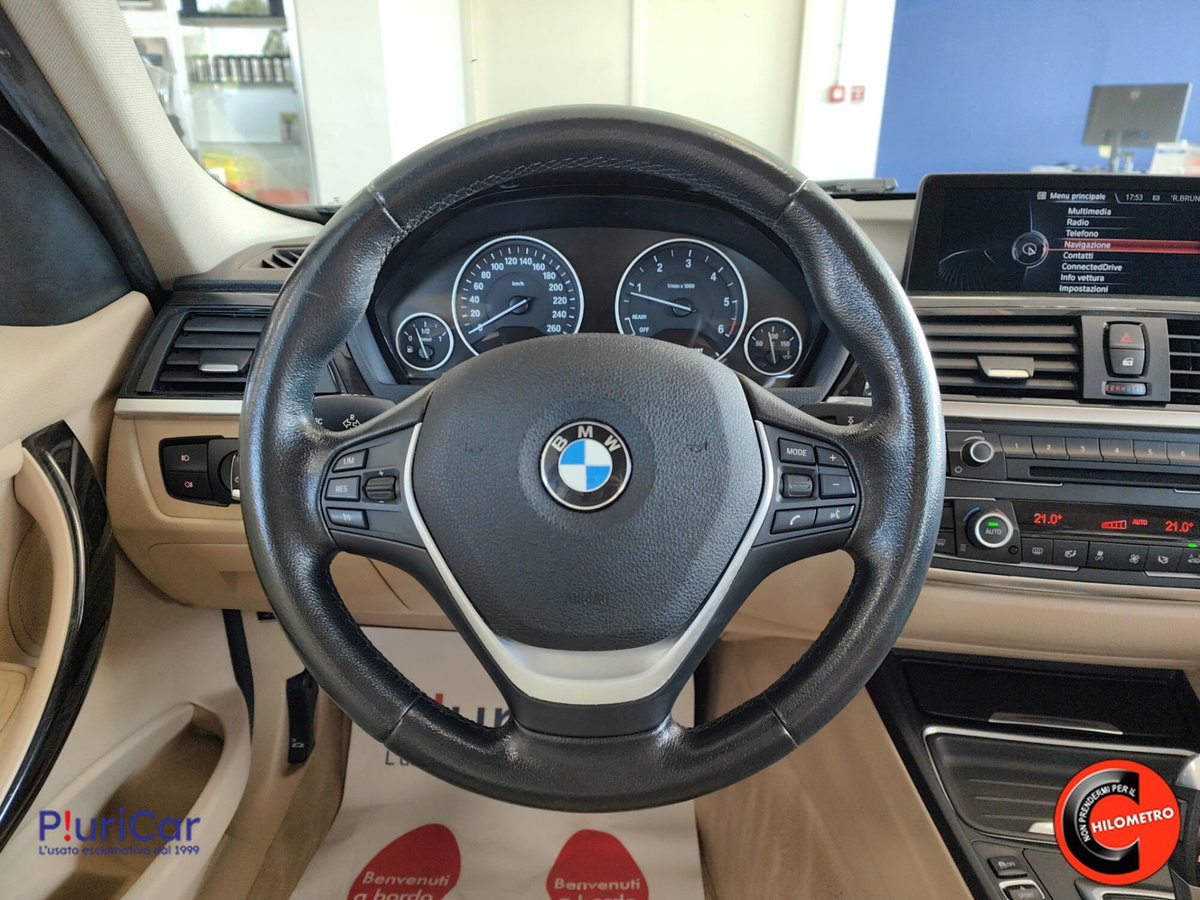 BMW Serie 3 Touring 320d  Luxury (16)