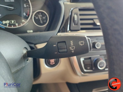 BMW Serie 3 Touring 320d  Luxury (18)