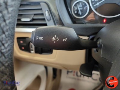 BMW Serie 3 Touring 320d  Luxury (19)