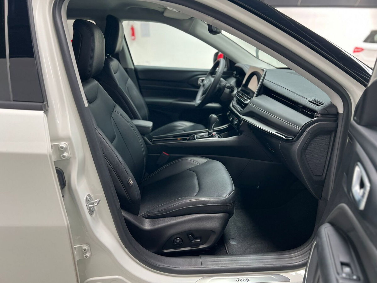 Jeep Compass 1.5 turbo t4 mhev Summit 2wd 130cv dct (11)