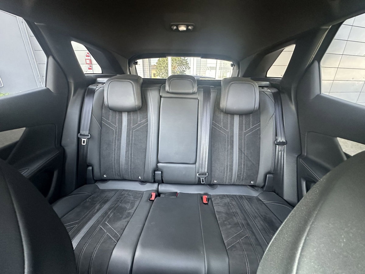Peugeot 3008 BlueHDi 130 S&S EAT8 GT Pack (14)