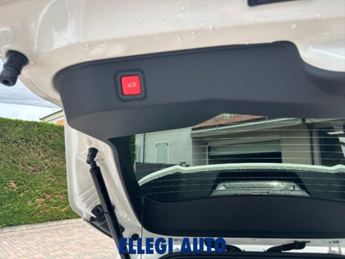 Alfa Romeo Junior 1.2 ibrida 145cv edct6 (13)