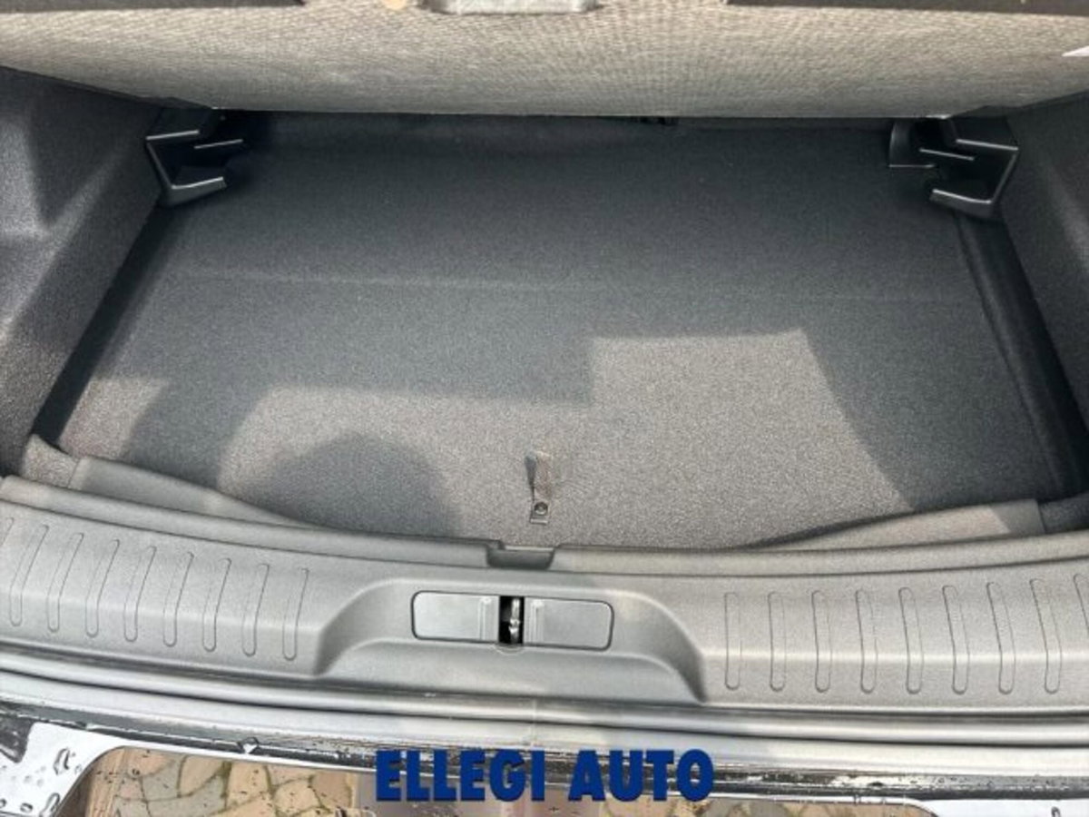Alfa Romeo Junior 1.2 ibrida 145cv edct6 (12)
